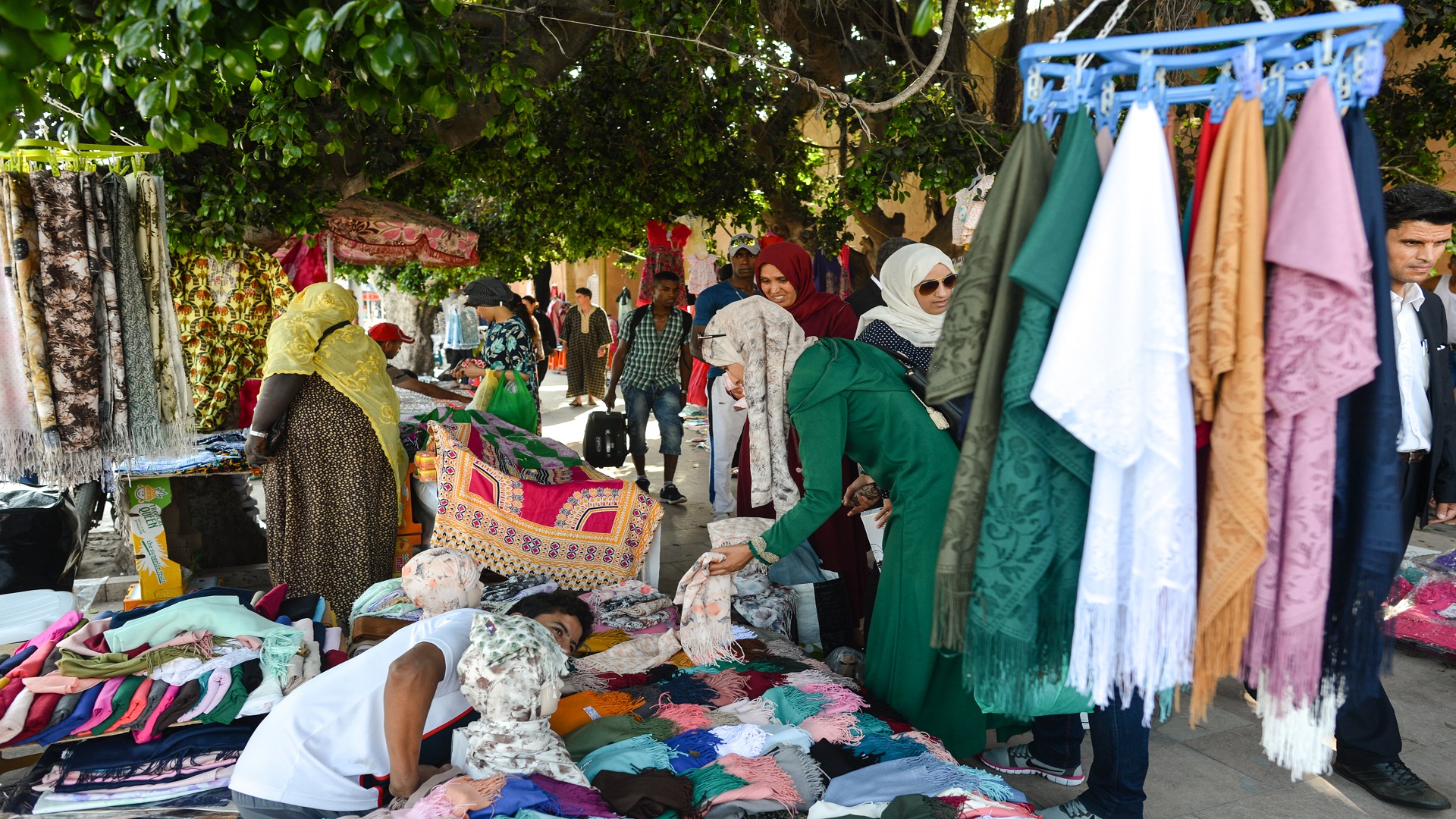 دراسة: نصف المغاربة يشترون الملابس ثلاث مرات في السنة